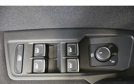 Volkswagen Tiguan II, 2017 год, 2 549 000 рублей, 13 фотография