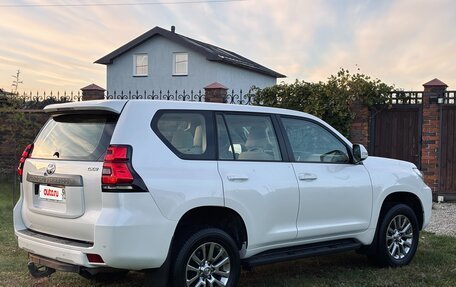 Toyota Land Cruiser Prado 150 рестайлинг 2, 2019 год, 3 760 000 рублей, 11 фотография