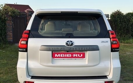 Toyota Land Cruiser Prado 150 рестайлинг 2, 2019 год, 3 760 000 рублей, 8 фотография