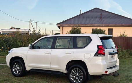 Toyota Land Cruiser Prado 150 рестайлинг 2, 2019 год, 3 760 000 рублей, 14 фотография