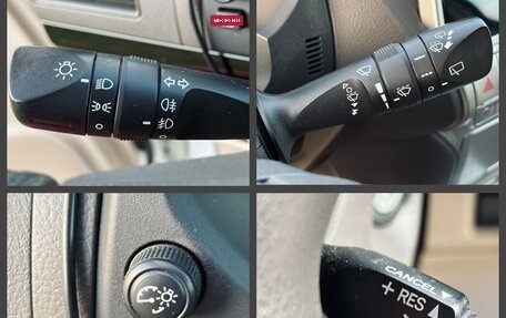 Toyota Land Cruiser Prado 150 рестайлинг 2, 2019 год, 3 760 000 рублей, 28 фотография