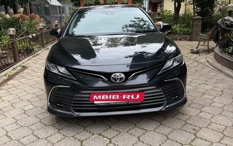 Toyota Camry, 2023 год, 2 999 999 рублей, 2 фотография