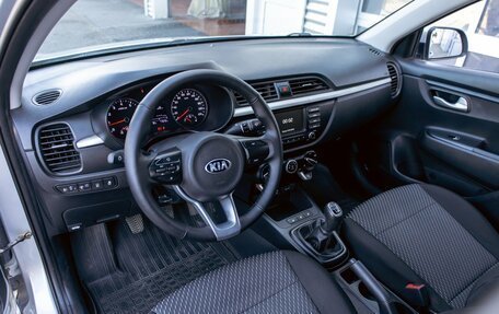 KIA Rio IV, 2019 год, 1 395 000 рублей, 15 фотография