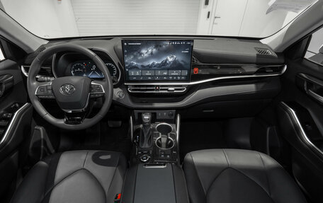 Toyota Highlander, 2025 год, 5 500 000 рублей, 8 фотография