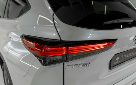 Toyota Highlander, 2025 год, 5 500 000 рублей, 30 фотография