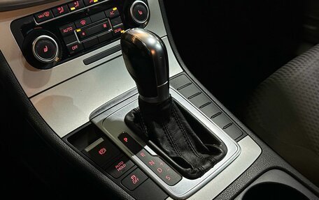 Volkswagen Passat B7, 2011 год, 1 035 000 рублей, 14 фотография