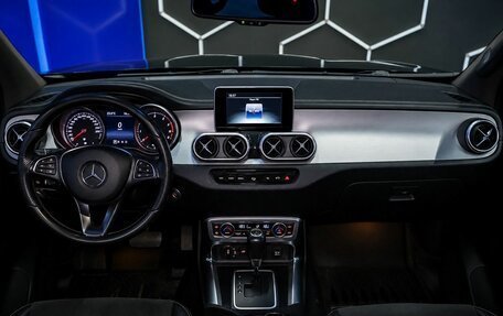 Mercedes-Benz X-Класс I, 2018 год, 4 200 000 рублей, 12 фотография