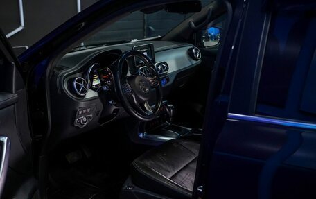 Mercedes-Benz X-Класс I, 2018 год, 4 200 000 рублей, 11 фотография