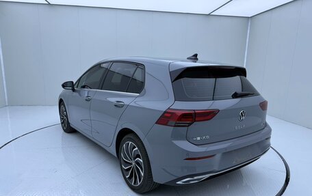 Volkswagen Golf VIII, 2023 год, 2 000 000 рублей, 7 фотография