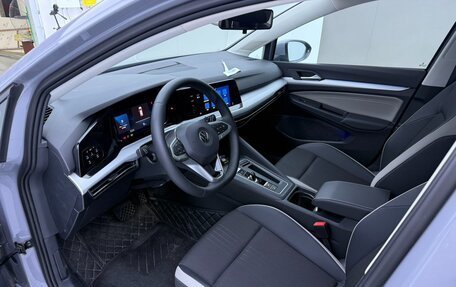 Volkswagen Golf VIII, 2023 год, 2 000 000 рублей, 11 фотография
