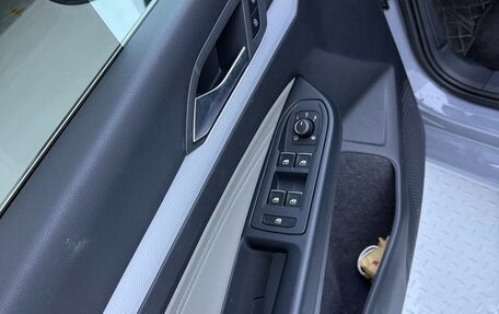 Volkswagen Golf VIII, 2023 год, 2 000 000 рублей, 13 фотография