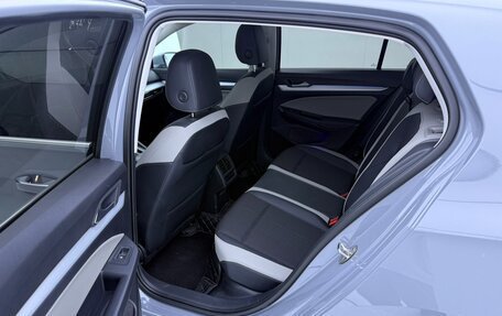 Volkswagen Golf VIII, 2023 год, 2 000 000 рублей, 14 фотография