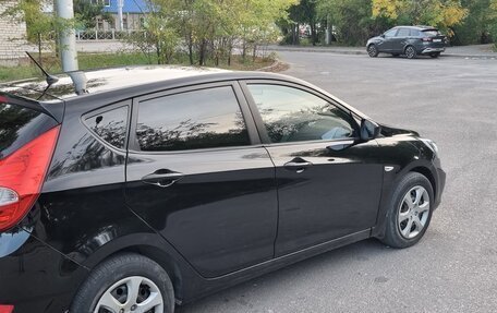 Hyundai Solaris II рестайлинг, 2011 год, 605 000 рублей, 3 фотография