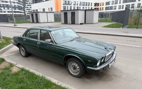 Jaguar XJ III (X350), 1981 год, 850 000 рублей, 2 фотография