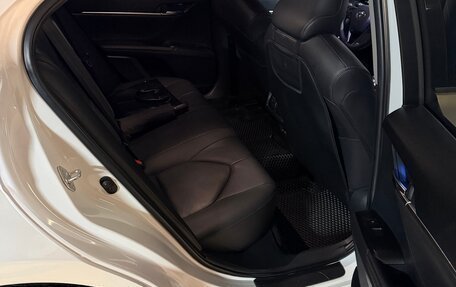 Toyota Camry, 2021 год, 4 100 000 рублей, 12 фотография
