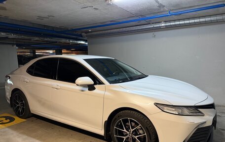 Toyota Camry, 2021 год, 4 100 000 рублей, 16 фотография
