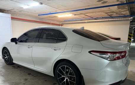 Toyota Camry, 2021 год, 4 100 000 рублей, 18 фотография