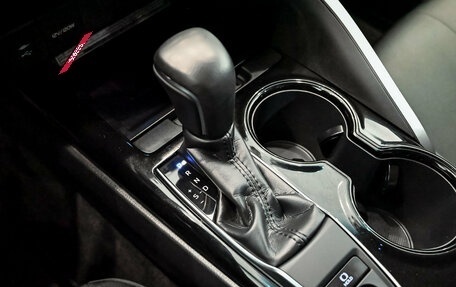 Toyota Camry, 2019 год, 2 550 000 рублей, 16 фотография