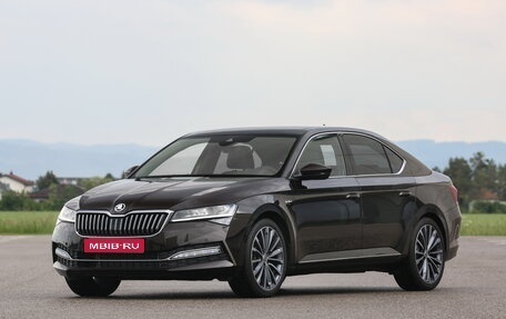 Skoda Superb III рестайлинг, 2025 год, 4 100 000 рублей, 1 фотография