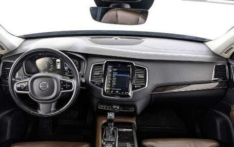 Volvo XC90 II рестайлинг, 2019 год, 4 000 000 рублей, 12 фотография
