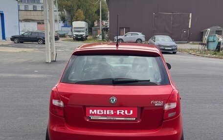 Skoda Fabia II, 2011 год, 550 000 рублей, 3 фотография