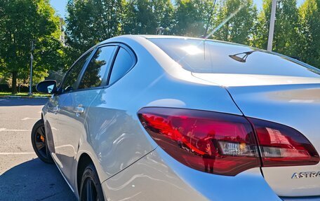 Opel Astra J, 2013 год, 830 000 рублей, 26 фотография