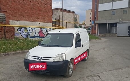 Peugeot Partner II рестайлинг 2, 2011 год, 385 000 рублей, 2 фотография