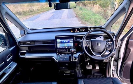 Honda Stepwgn IV, 2021 год, 1 915 000 рублей, 11 фотография
