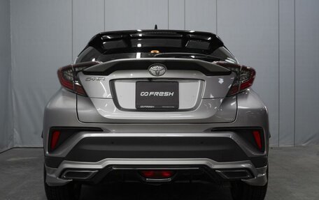 Toyota C-HR I рестайлинг, 2018 год, 1 865 000 рублей, 4 фотография