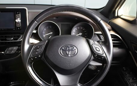 Toyota C-HR I рестайлинг, 2018 год, 1 865 000 рублей, 16 фотография