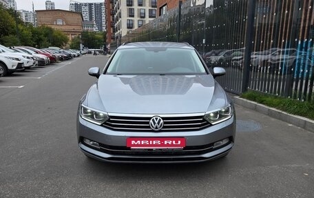 Volkswagen Passat B8 рестайлинг, 2017 год, 1 700 000 рублей, 3 фотография