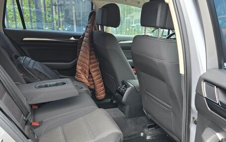 Volkswagen Passat B8 рестайлинг, 2017 год, 1 700 000 рублей, 13 фотография