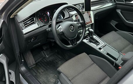 Volkswagen Passat B8 рестайлинг, 2017 год, 1 700 000 рублей, 9 фотография