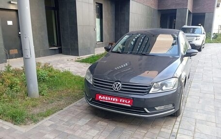 Volkswagen Passat B7, 2011 год, 750 000 рублей, 2 фотография