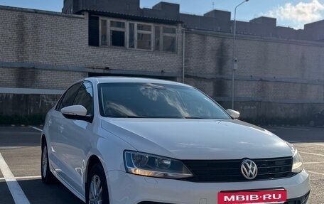 Volkswagen Jetta VI, 2015 год, 950 000 рублей, 1 фотография