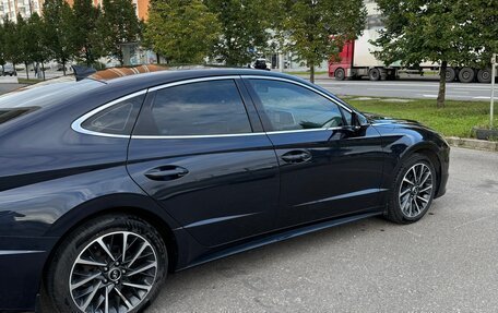 Hyundai Sonata VIII, 2019 год, 2 500 000 рублей, 5 фотография