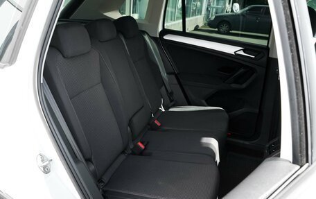 Volkswagen Tiguan II, 2020 год, 2 350 000 рублей, 9 фотография