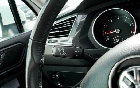 Volkswagen Tiguan II, 2020 год, 2 350 000 рублей, 17 фотография
