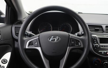 Hyundai Solaris II рестайлинг, 2016 год, 1 240 000 рублей, 13 фотография