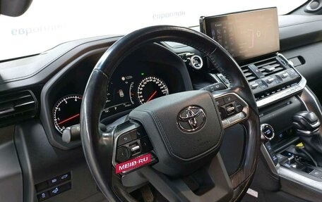 Toyota Land Cruiser, 2021 год, 9 950 000 рублей, 6 фотография