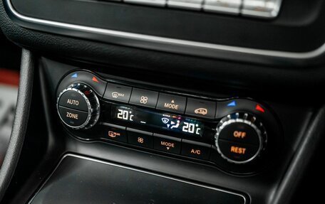 Mercedes-Benz GLA, 2017 год, 2 150 000 рублей, 14 фотография