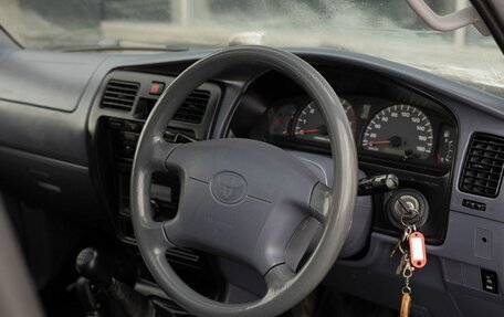 Toyota Hilux Surf III рестайлинг, 1998 год, 1 200 000 рублей, 11 фотография