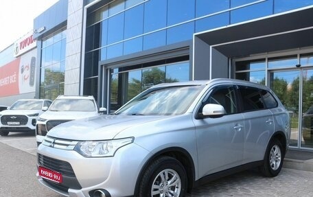 Mitsubishi Outlander III рестайлинг 3, 2014 год, 1 500 000 рублей, 1 фотография