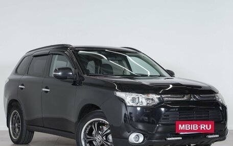Mitsubishi Outlander III рестайлинг 3, 2012 год, 1 449 000 рублей, 2 фотография