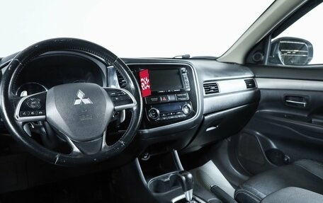 Mitsubishi Outlander III рестайлинг 3, 2012 год, 1 449 000 рублей, 8 фотография