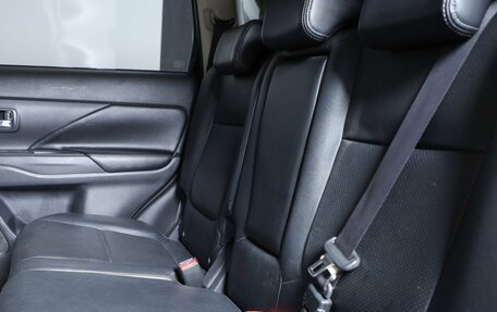 Mitsubishi Outlander III рестайлинг 3, 2012 год, 1 449 000 рублей, 18 фотография