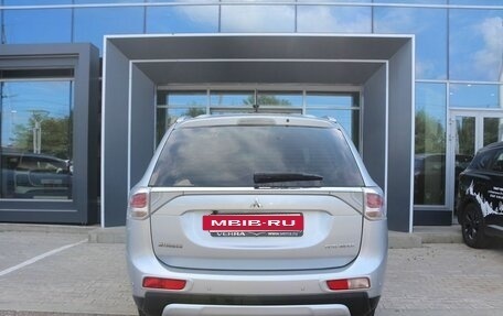 Mitsubishi Outlander III рестайлинг 3, 2014 год, 1 500 000 рублей, 5 фотография