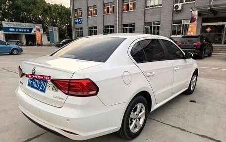 Volkswagen Lavida, 2022 год, 1 030 000 рублей, 3 фотография