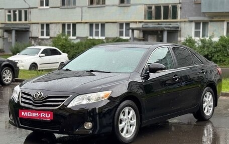 Toyota Camry, 2011 год, 1 150 000 рублей, 2 фотография