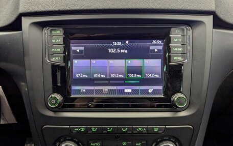 Skoda Yeti I рестайлинг, 2017 год, 1 545 000 рублей, 19 фотография